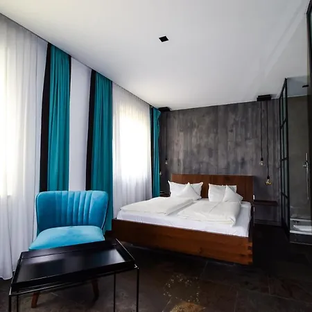 Hotel Roter Loewe 3*