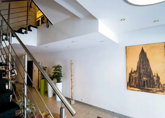 Akzent Roter Löwe Ulm