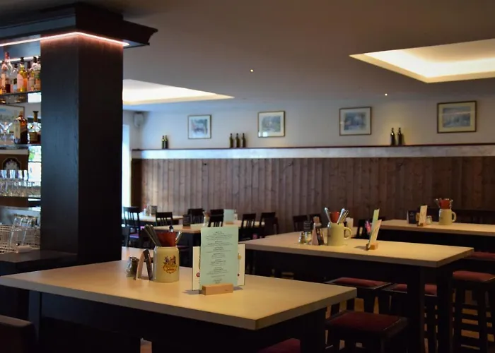 Hotel Akzent Roter Löwe 3*